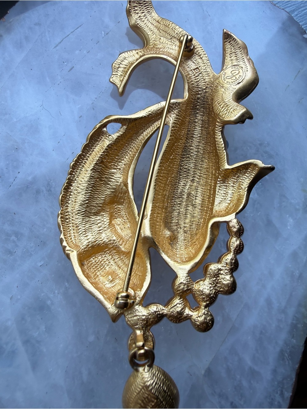 Vintage Elizabeth Taylor for Avon Koi Fish Brooch | Faux Pearls • Blue Crystals - Picture 11 of 17